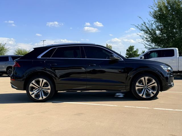 Used 2019 Audi Q8 Prestige w/ Towing Package AWD/4WD image 15