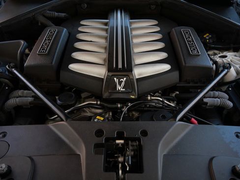 Used 2018 Rolls-Royce Wraith image 29