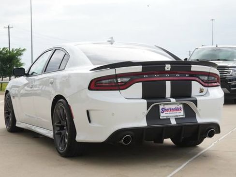 Certified 2023 Dodge Charger Scat Pack w/ Plus Group RWD image 7