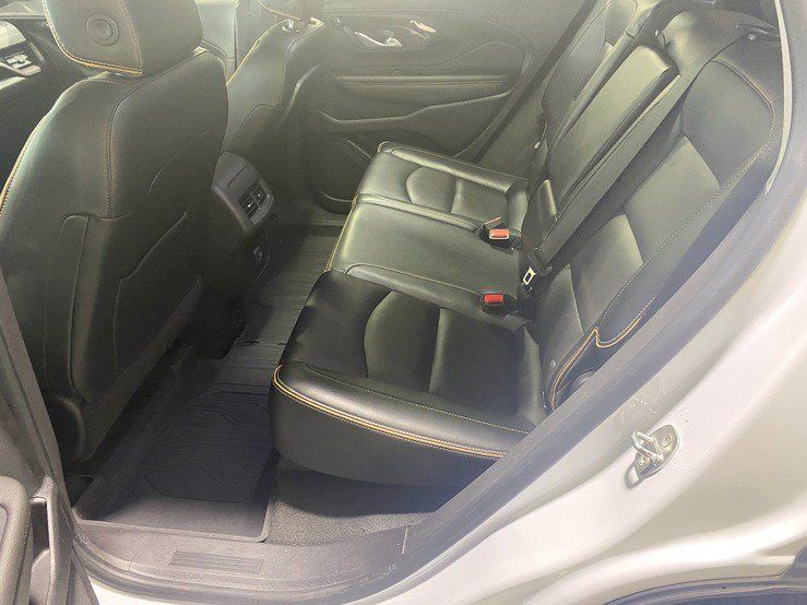 Used 2022 GMC Terrain AT4 w/ Infotainment Package II AWD/4WD image 15