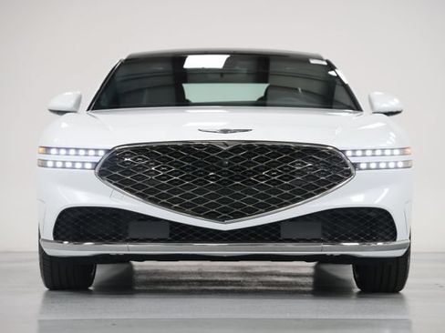 Used 2025 Genesis G90 3.5T AWD/4WD image 2