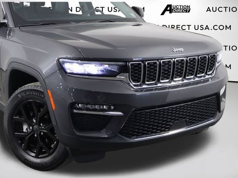 Used 2023 Jeep Grand Cherokee Limited RWD image 54