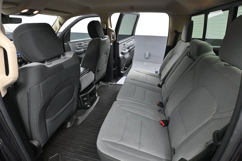 Used 2020 RAM 1500 Big Horn AWD/4WD image 28