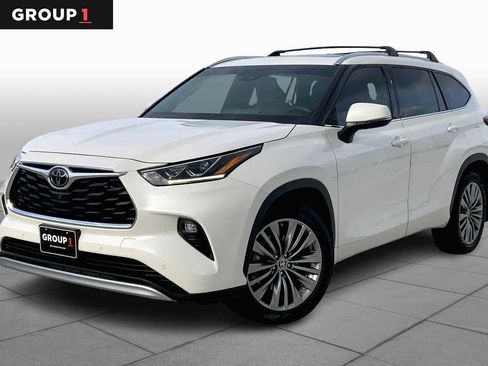 Used 2020 Toyota Highlander Platinum image 1