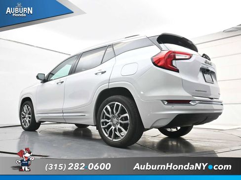 Used 2022 GMC Terrain Denali w/ Denali Premium Package AWD/4WD image 24