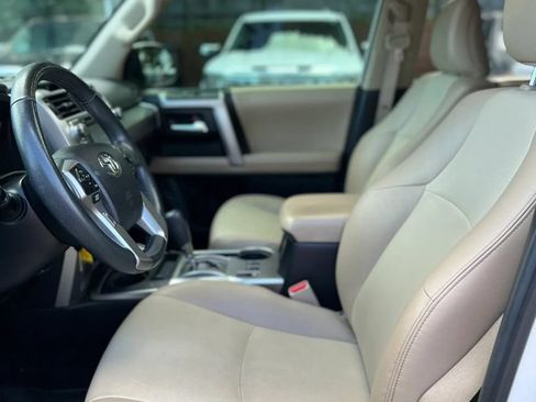 Used 2017 Toyota 4Runner SR5 Premium AWD/4WD image 12