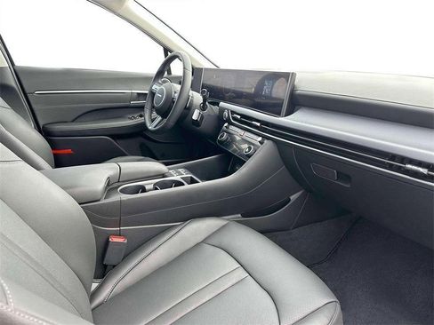 New 2025 Hyundai Sonata Limited image 15