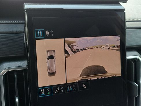 Used 2025 GMC Acadia Elevation FWD image 14