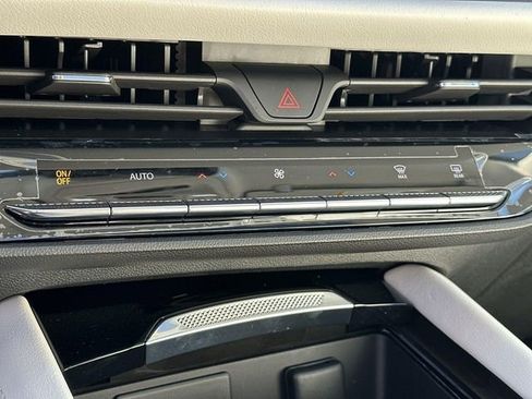 New 2026 Buick Envision Avenir image 13