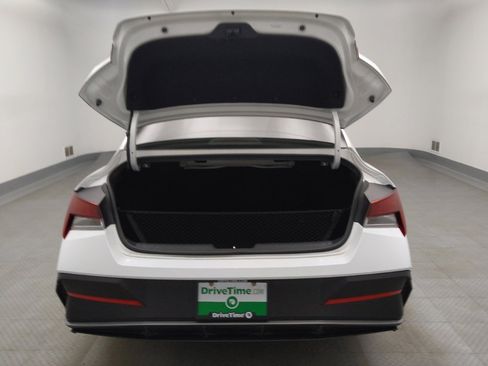 Used 2025 Hyundai Elantra Sport image 29