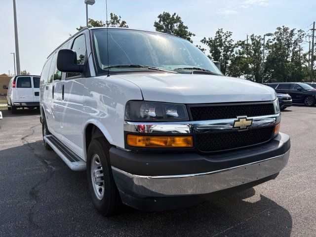 Used 2025 Chevrolet Express 2500 w/ Driver Convenience Package RWD image 14