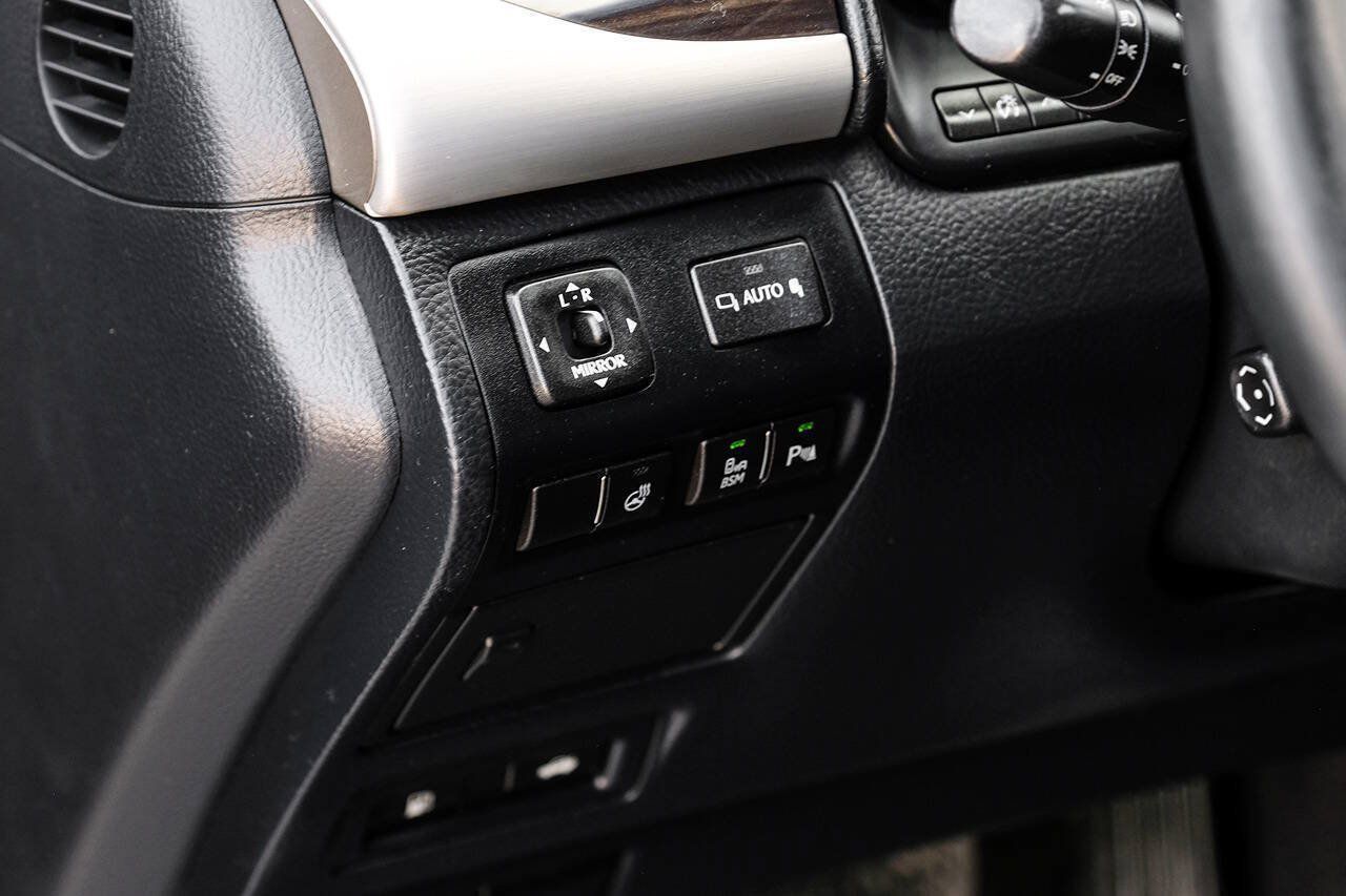 Used 2014 Lexus LS 460 w/ Comfort Package RWD image 40