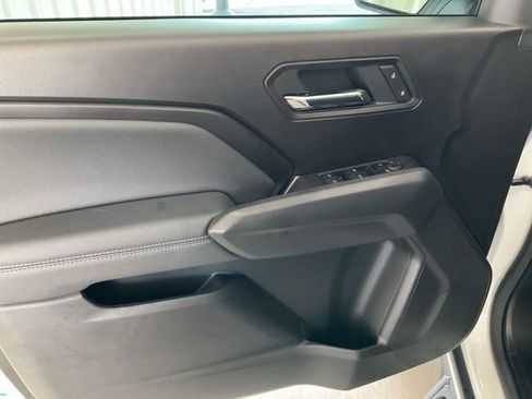 Used 2025 Chevrolet Colorado LT image 5