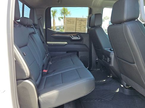 Used 2025 Chevrolet Silverado 1500 LT Trail Boss w/ Convenience Package II AWD/4WD image 14