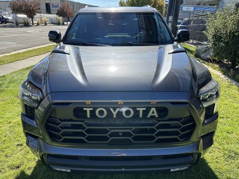 Used 2023 Toyota Sequoia TRD Pro AWD/4WD image 13