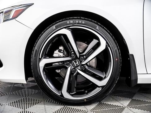 Used 2021 Honda Accord Sport Special Edition image 4