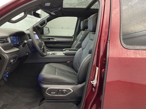 New 2025 Jeep Wagoneer Series II image 18