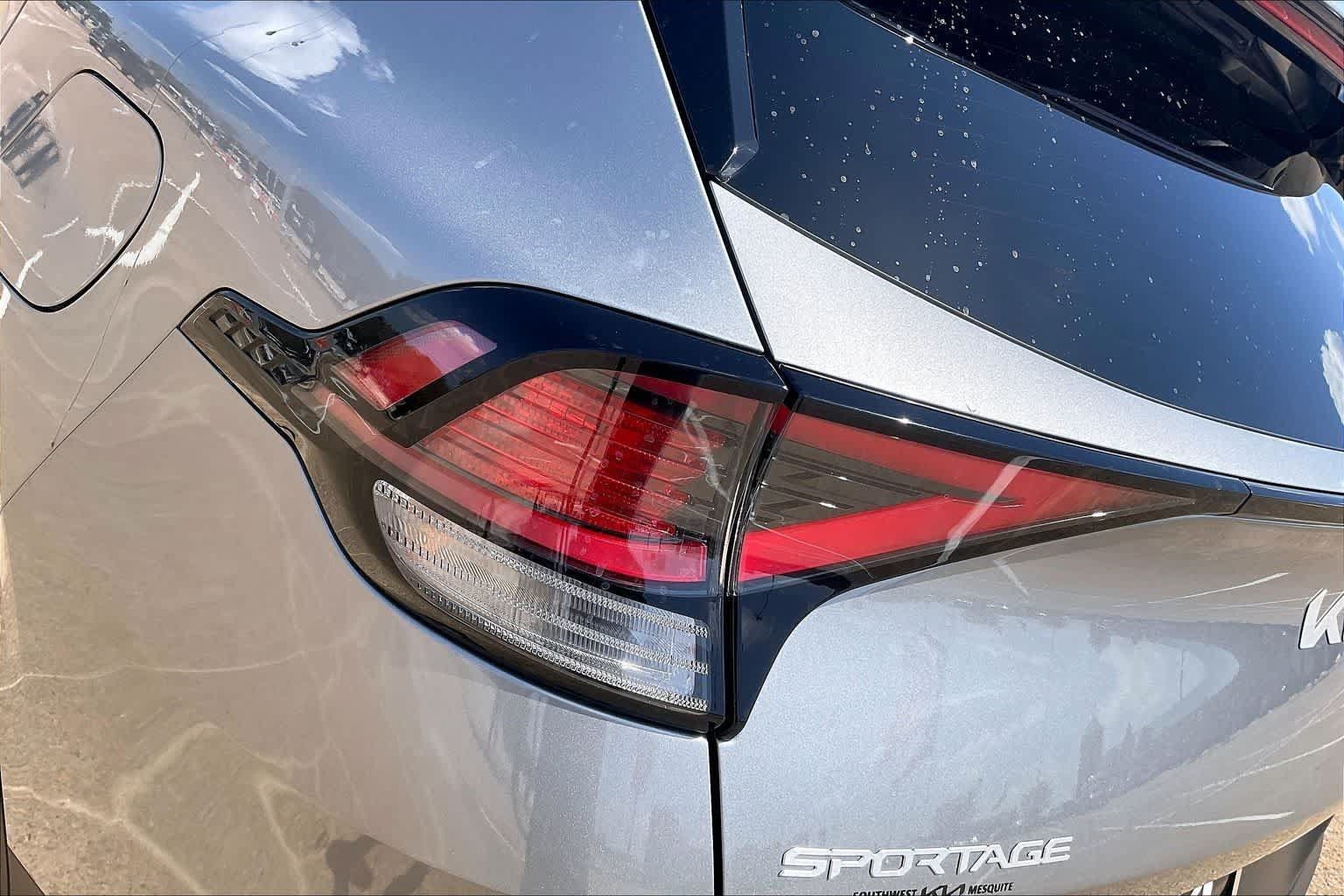Certified 2024 Kia Sportage EX FWD image 29