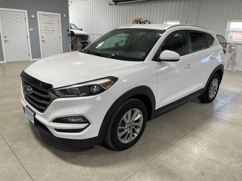 Used 2016 Hyundai Tucson SE w/ Option Group 02 image 3