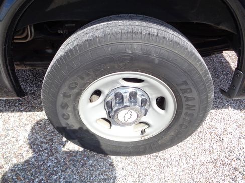 Used 2017 Chevrolet Express 3500 LT w/ LT Preferred Equipment Group RWD image 15