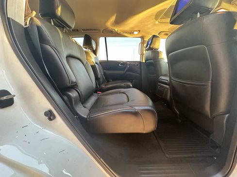 Used 2015 INFINITI QX80 Luxe w/ 22" Wheel Package image 18