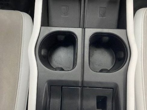 Used 2023 Fisker Ocean One image 27