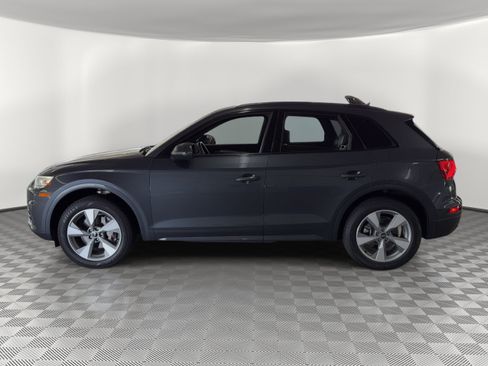 Used 2020 Audi Q5 2.0T Premium AWD/4WD image 2