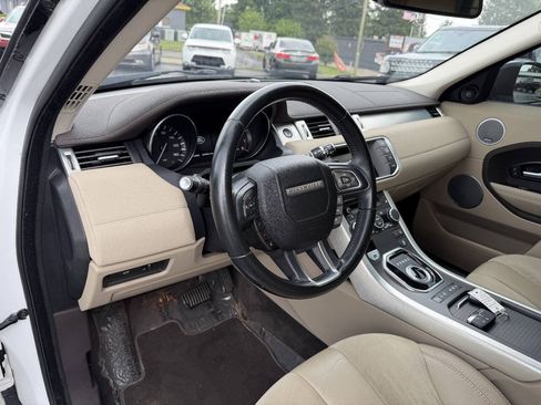 Used 2015 Land Rover Range Rover Evoque Pure AWD/4WD image 14