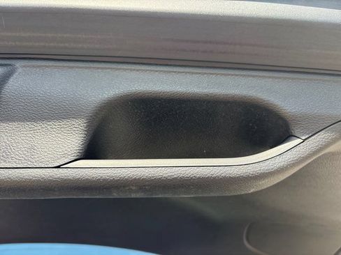 Used 2020 Jeep Cherokee Latitude Plus FWD image 15