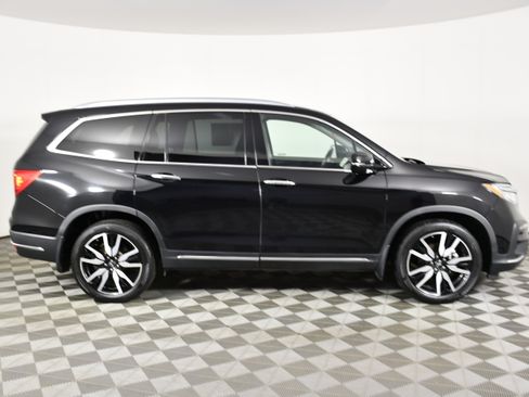 Used 2021 Honda Pilot Touring image 5
