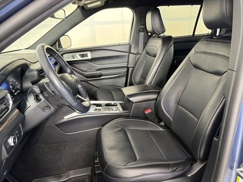 Certified 2020 Ford Explorer Limited image 11