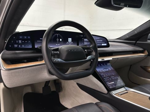 Used 2023 Lucid Air Grand Touring image 9