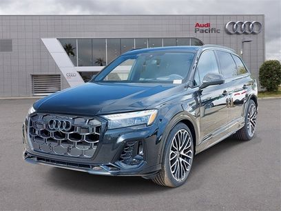 New 2025 Audi SQ7 Prestige