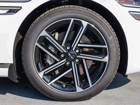 New 2026 Genesis G80 2.5T Advanced image 10