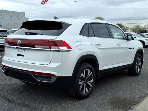 New 2026 Volkswagen Atlas Cross Sport SE FWD image 6