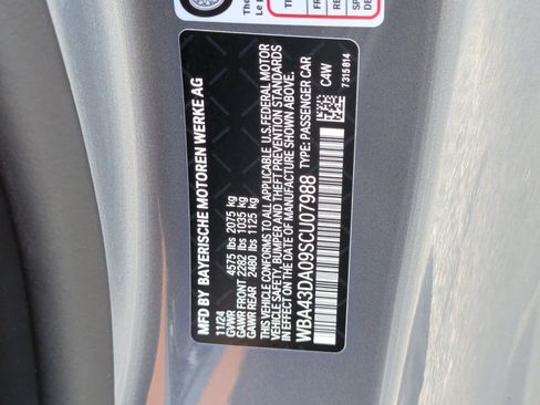 Used 2025 BMW 430i Coupe w/ Convenience Package RWD image 38