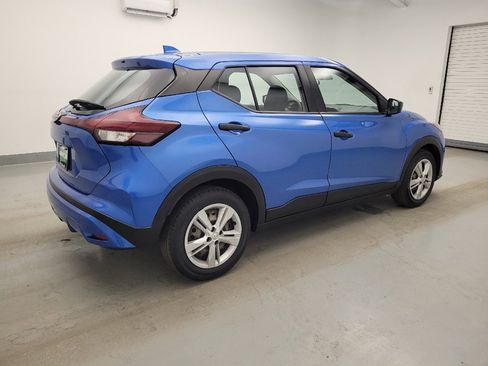 Used 2021 Nissan Kicks S image 10