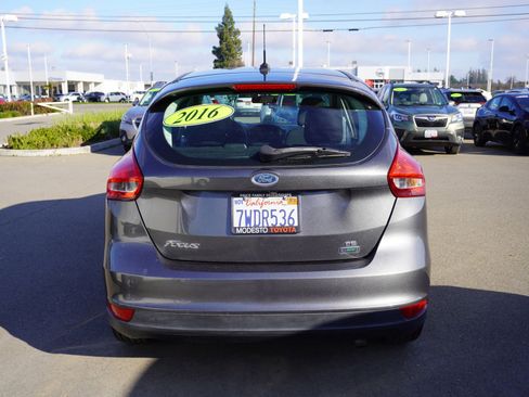 Used 2016 Ford Focus SE image 8