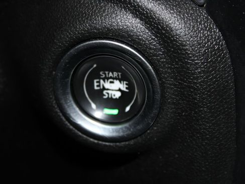 Used 2020 GMC Sierra 1500 Elevation w/ Elevation Value Package AWD/4WD image 30
