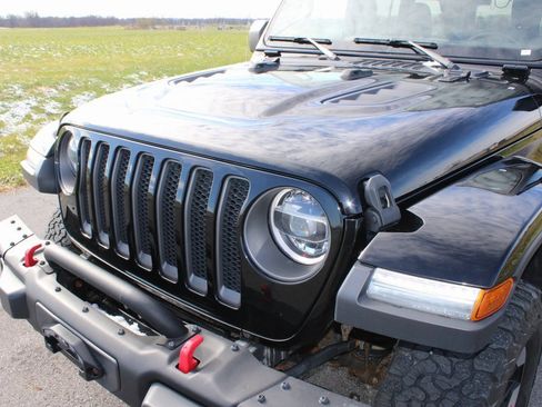 Used 2020 Jeep Wrangler Unlimited Rubicon w/ Uconnect 4C Nav & Sound Group image 39