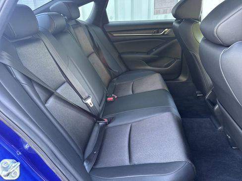 Used 2019 Honda Accord Sport image 9