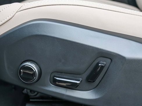 New 2026 Volvo XC60 B5 Plus w/ Protection Package Premier image 22