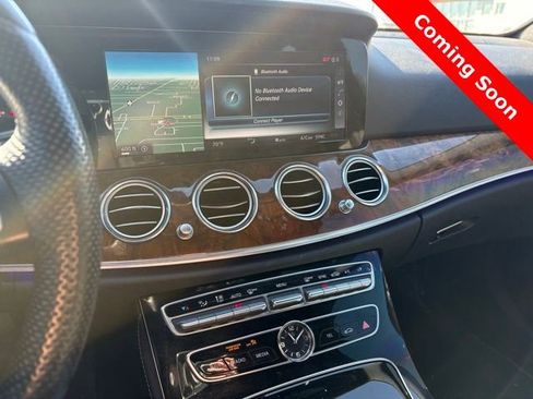 Used 2017 Mercedes-Benz E 300 4MATIC image 8