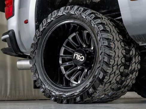 Used 2018 GMC Sierra 3500 Denali w/ Duramax Plus Package image 52