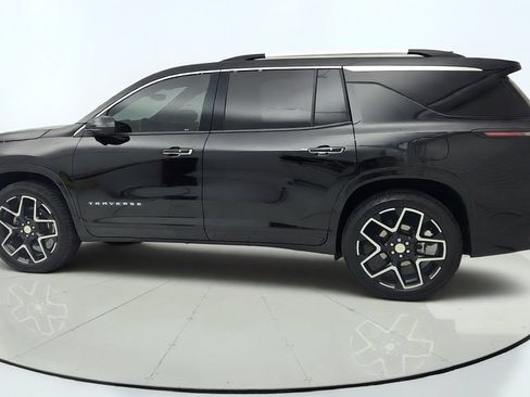 Certified 2025 Chevrolet Traverse High Country w/ LPO, Floor Liner Package AWD/4WD image 4