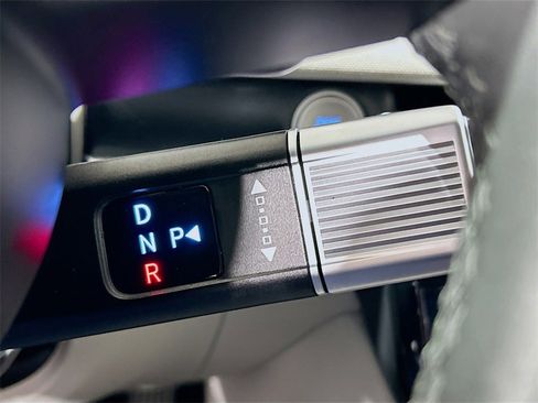 Used 2025 Hyundai Tucson Limited image 15