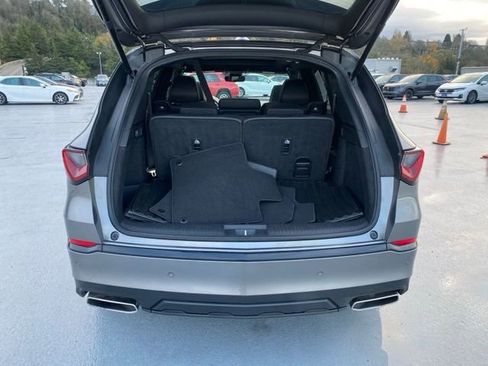 Used 2023 Acura MDX A-Spec image 9