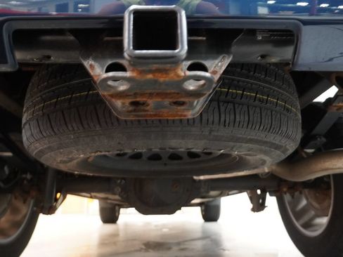 Used 2022 Chevrolet Silverado 1500 Custom AWD/4WD image 10