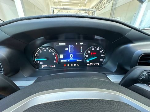 Used 2023 Ford Explorer XLT w/ Equipment Group 202A RWD image 23