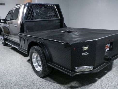 Used 2021 Ford F350 XLT w/ XLT Premium Package AWD/4WD image 9